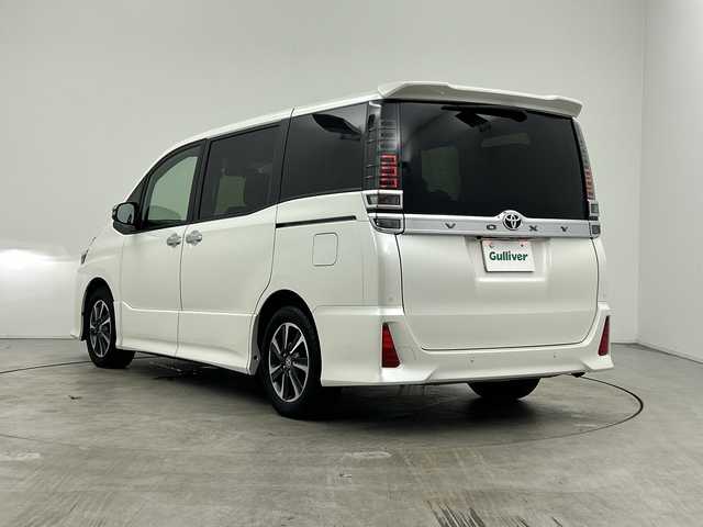 トヨタ ヴォクシー ZS 煌Ⅲ 三重県 2021(令3)年 4.8万km ホワイトパールクリスタルシャイン /禁煙車//アルパインナビ//Bluetooth/フルセグ/SD/USB/HDMI//フリップダウンモニター//ダブルゾーン//クルーズコントロール//両側パワースライドドア//オートライト//オートハイビーム//LEDヘッドライト//純正16インチAW