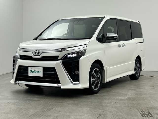 トヨタ ヴォクシー ZS 煌Ⅲ 三重県 2021(令3)年 4.8万km ホワイトパールクリスタルシャイン /禁煙車//アルパインナビ//Bluetooth/フルセグ/SD/USB/HDMI//フリップダウンモニター//ダブルゾーン//クルーズコントロール//両側パワースライドドア//オートライト//オートハイビーム//LEDヘッドライト//純正16インチAW