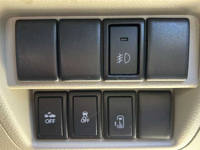 スズキ エブリィ ワゴン PZターボ 福島県 2017(平29)年 7.2万km パールホワイト 純正ナビゲーション/・型番：KXM-E502W/・フルセグTV/BT/SD/CD/DVD/USB/FM/AM/・ETC/片側パワースライドドア/ベンチシート/・D席シートヒーター/ステアリングリモコン/横滑り防止装置/衝突被害軽減ブレーキ/プッシュスタート/・スマートキー/・スペアキー1本/電動格納ミラー/LEDヘッドライト/・オートライト/・フォグランプ/純正ドアバイザー/純正14インチAW/4WD