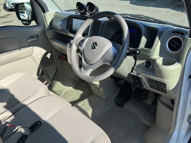 スズキ エブリィ ワゴン PZターボ 福島県 2017(平29)年 7.2万km パールホワイト 純正ナビゲーション/・型番：KXM-E502W/・フルセグTV/BT/SD/CD/DVD/USB/FM/AM/・ETC/片側パワースライドドア/ベンチシート/・D席シートヒーター/ステアリングリモコン/横滑り防止装置/衝突被害軽減ブレーキ/プッシュスタート/・スマートキー/・スペアキー1本/電動格納ミラー/LEDヘッドライト/・オートライト/・フォグランプ/純正ドアバイザー/純正14インチAW/4WD