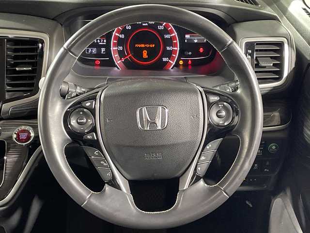 ホンダ オデッセイ アブソルート EX 福岡県 2013(平25)年 5.2万km プレミアムヴィーナスブラックP 純正メーカーナビ/  CD/DVD/フルセグTV/Bluetooth/バックカメラ/スマートキー&プッシュスタート/クルーズコントロール/ブラインドスポット/ハーフレザー/両側パワースライドドア/オットマン/コーナーセンサー/LEDヘッドライト/オートライト