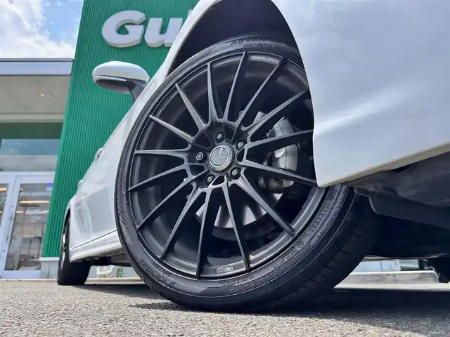 トヨタ カムリ WS 宮城県 2021(令3)年 3.6万km プラチナホワイトパールマイカ セーフティセンス/・プリクラッシュセーフティ/・レーダークルーズコントロール/・レーントレーシングアシスト/・オートマチックハイビーム/・ドライバー異常時対応システム/・ロードサインアシスト/・先行車発進告知機能/ブラインドスポットモニター/リアクロストラフィックオートブレーキ/インテリジェントクリアランスソナー/9インチディスプレイオーディオ/・CD/DVD/・AppleCarPlay/・USB/バックカメラ/ビルトインETC2.0/ドライブレコーダー/ハーフレザーシート/運転席パワーシート/革巻きステアリング/ステアリングスイッチ/パドルシフト/電動パーキングブレーキ/ブレーキホールド/LEDヘッドランプ/フォグランプ/オートライト/スマートキー＆プッシュスタート/電動格納ミラー/ENKEI19インチAW/純正フロアマット/W/サイド/カーテンエアバッグ