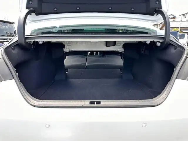 トヨタ カムリ WS 宮城県 2021(令3)年 3.6万km プラチナホワイトパールマイカ セーフティセンス/・プリクラッシュセーフティ/・レーダークルーズコントロール/・レーントレーシングアシスト/・オートマチックハイビーム/・ドライバー異常時対応システム/・ロードサインアシスト/・先行車発進告知機能/ブラインドスポットモニター/リアクロストラフィックオートブレーキ/インテリジェントクリアランスソナー/9インチディスプレイオーディオ/・CD/DVD/・AppleCarPlay/・USB/バックカメラ/ビルトインETC2.0/ドライブレコーダー/ハーフレザーシート/運転席パワーシート/革巻きステアリング/ステアリングスイッチ/パドルシフト/電動パーキングブレーキ/ブレーキホールド/LEDヘッドランプ/フォグランプ/オートライト/スマートキー＆プッシュスタート/電動格納ミラー/ENKEI19インチAW/純正フロアマット/W/サイド/カーテンエアバッグ