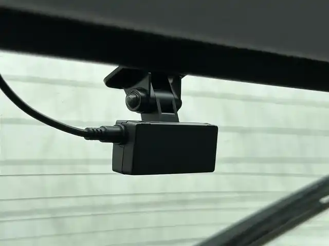 トヨタ プリウス A ツーリングセレクション 群馬県 2020(令2)年 2.1万km ブルーM 純正9型ナビ/CD・DVD・SD/BT・フルセグTV/バックカメラ/ビルトインETC2.0/前後ドライブレコーダー/運転席パワーシート/前席シートヒーター/クルーズコントロール/ヘッドアップディスプレイ/横滑り防止装置/レーンキープアシスト/衝突軽減ブレーキ/アイドリングストップ/純正アルミホイール/純正フロアマット