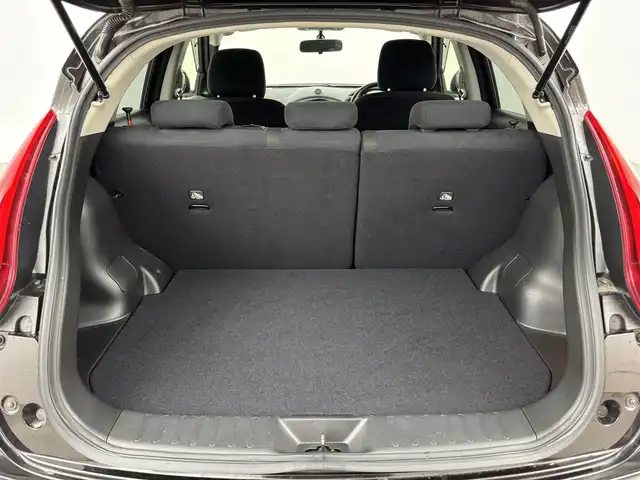 日産 ジューク 15RX タイプV 福岡県 2014(平26)年 5万km ナイトベールパープル 純正ＳＤナビ／フルセグＴＶ／ＢＴ　/ビルトインＥＴＣ　/バックカメラ　/横滑り防止装置　/アイドリングストップ　/オートライト　/純正フロアマット　/電動格納式ミラー　/ＡＢＳ　/レベライザー