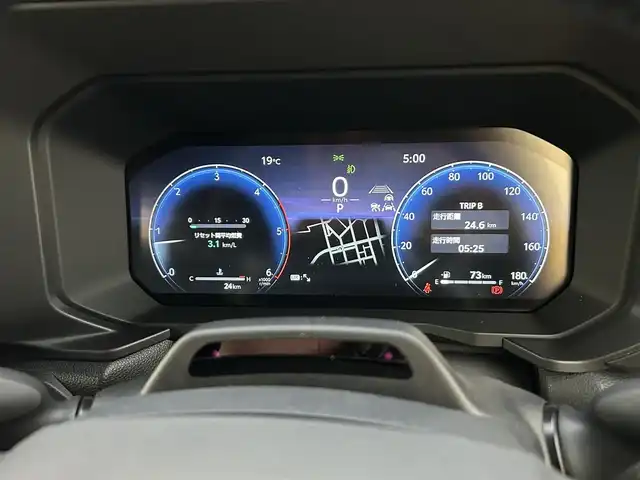 トヨタ ランドクルーザー ２５０ VX 広島県 2024(令6)年 0.1千km プラチナホワイトパールマイカ 登録時走行距離24km/ワンオーナー/サンルーフ/アドバンストドライブ/純正ナビ（HDMI/フルセグTV/Bluetooth）/全方位モニター/ETC2.0/JBLプレミアムサウンド/デジタルインナーミラー/ルーフレール/黒レザーシート/・シートヒーター/・エアシート/・パワーシート/衝突被害軽減ブレーキ/車線逸脱警報/オートマチックハイビーム/ブラインドスポットモニター/レーダークルーズコントロール/コーナーセンサー/ステアリングヒーター/パワーバックドア/スペアキー