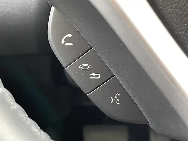 ホンダ ジェイド ハイブリッド X 香川県 2015(平27)年 3.3万km ホワイトオーキッドパール ホンダセンシング/→衝突軽減ブレーキ/→誤発進抑制機能/→路外逸脱抑制機能/→アダプティブクルーズコントロール/→車線維持支援システム/→先行車発進お知らせ機能/純正メモリナビ/【フルセグTV/CD/DVD/バックカメラ】/両側パワースライドドア/ハーフレザーシート/純正17インチアルミホイール/純正フロアマット/ステアリングリモコン/革巻きステアリング/ETC/ドライブレコーダー/HDML接続端子/オートライト/LEDヘッドライト/プッシュスタート/スマートキー