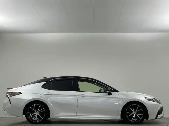 トヨタ カムリ WS 埼玉県 2021(令3)年 4.7万km アティチュードブラックマイカ/プラチナホワイトパールマイカ ステレス車高調　/純正ＤＡ　/３６０°　/温シート　/ＢＳＭ　/ＨＵＤ　/ＥＴＣ　/衝突軽減　/ＬＥＤ　/コネクトナビ　/フルセグＴＶ　/１００Ｖ電源　/追従走行　/スマートキー　/ＢＴ　/ハーフレザーシート　/パワーシート