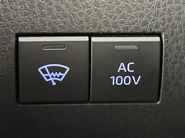 トヨタ カムリ WS 埼玉県 2021(令3)年 4.7万km アティチュードブラックマイカ/プラチナホワイトパールマイカ ステレス車高調　/純正ＤＡ　/３６０°　/温シート　/ＢＳＭ　/ＨＵＤ　/ＥＴＣ　/衝突軽減　/ＬＥＤ　/コネクトナビ　/フルセグＴＶ　/１００Ｖ電源　/追従走行　/スマートキー　/ＢＴ　/ハーフレザーシート　/パワーシート