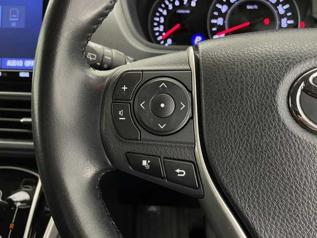 トヨタ ヴォクシー ZS 煌Ⅱ 長野県 2019(令1)年 3.1万km ホワイトパールクリスタルシャイン 純正SDナビ&フルセグTV&CD&DVD&BT/クルーズコントロール/車線逸脱警報/プリクラッシュセーフティ/コーナーセンサー/アイドリングストップ/オートマチックハイビーム/パーキングアシスト/両側パワースライドドア/ステアリングスイッチ/ウォークスルー/2列目サンシェード/バックカメラ/ビルトインETC2.0/LEDヘッドライト/オートライト/フロントフォグランプ/電動格納ミラー/ウィンカーミラー/純正16インチAW装着/純正フロアマット/プッシュスタート/スマートキー