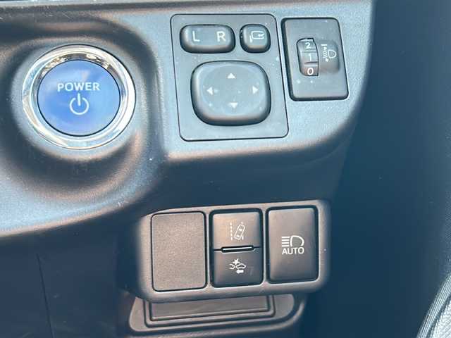 トヨタ アクア 茨城県 2019(令1)年 5.4万km スーパーレッドⅤ トヨタ純正ナビ/フルセグTV/Bluetooth接続/バックカメラ/ドライブレコーダー前後/純正アルミホイール/LEDヘッドライト/オートライト/オートマチックハイビーム/純正フロアマット/衝突軽減システム/スマートキー