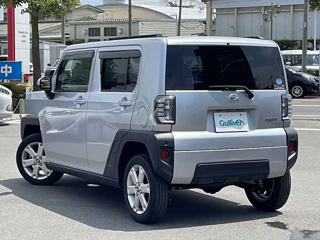 ダイハツ タフト G 長野県 2020(令2)年 3.4万km ブライトシルバーメタリック ４WD/ワンオーナー/純正7型ナビ/　(CD/DVD/Bluetooth/SD/フルセグTV)/ガラスルーフ/バックカメラ/シートヒーター/ドライブレコーダー/USB充電/ステアリングスイッチ/オートライト/LEDヘッドライト/フォグランプ/純正15インチホイール/純正フロアマット/社外ホイールスタッドレス車載/ETC/衝突軽減システム/ドアバイザー/電動格納ミラー/スマートキー/プッシュスタート