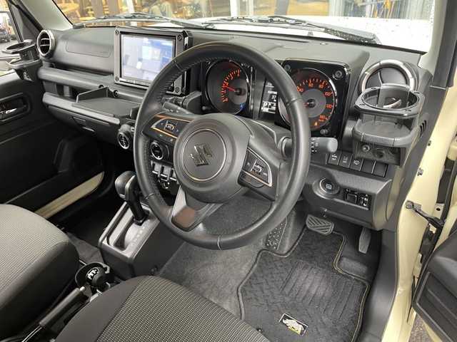 スズキ ジムニー XC 福島県 2020(令2)年 2万km シフォンアイボリーメタリックブラック2トーンルーフ カロッツェリア メモリーナビ（CD・DVD・BT・フルセグTV）/バックカメラ/ETC/コムテック 360°全方向対応ドライブレコーダー/純正マッドフラップ/純正フロアマット/純正アルミホイール/カーメイト 増設電源ユニット/LEDヘッドライト/衝突被害軽減ブレーキ/横滑り防止装置