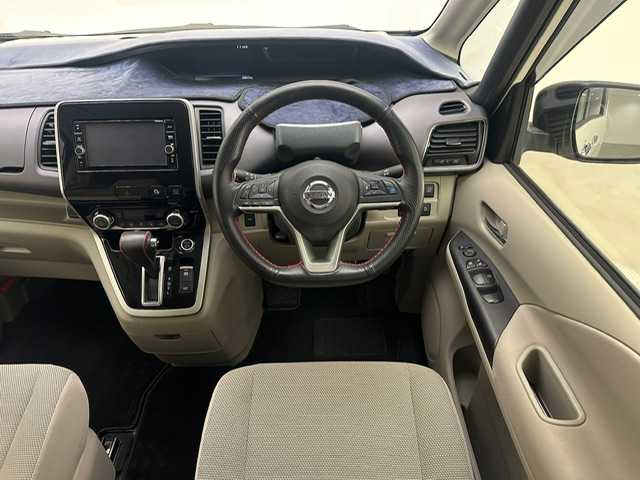 日産 セレナ X VセレクションⅡ 兵庫県 2019(平31)年 6.9万km ブリリアントホワイトパール ・純正SDナビ/・CD/DVD/BT/AUX/フルセグTV/・アラウンドビューモニター/・両側パワースライドア/・ビルドインETC/・デジタルインナーミラー/・プロパイロット/・レーダークルーズコントロール/・レーンディパーチャーアラート/・前後コーナーセンサー/・電子パーキングブレーキ/・パーキングアシスト/・LEDヘッドライト/・LEDフォグランプ/・オートライト/・純正フロアマット/・ドアバイザー/・スマートキー/・スペアキー/・プッシュスタート