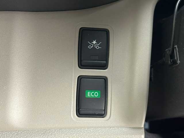 日産 セレナ X VセレクションⅡ 兵庫県 2019(平31)年 6.9万km ブリリアントホワイトパール ・純正SDナビ/・CD/DVD/BT/AUX/フルセグTV/・アラウンドビューモニター/・両側パワースライドア/・ビルドインETC/・デジタルインナーミラー/・プロパイロット/・レーダークルーズコントロール/・レーンディパーチャーアラート/・前後コーナーセンサー/・電子パーキングブレーキ/・パーキングアシスト/・LEDヘッドライト/・LEDフォグランプ/・オートライト/・純正フロアマット/・ドアバイザー/・スマートキー/・スペアキー/・プッシュスタート