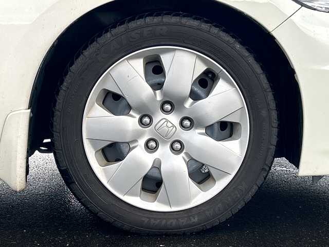 ホンダ ＣＲ－Ｚ β 鹿児島県 2013(平25)年 8.4万km プレミアムホワイトパール ワンオーナー/純正ＳＤナビ/　　CD/DVD/ワンセグ/バックカメラ/クルーズコントロール/HIDヘッドライト/アイドリングストップ/純正フロアマット/横滑り防止装置/盗難防止装置/取扱説明書