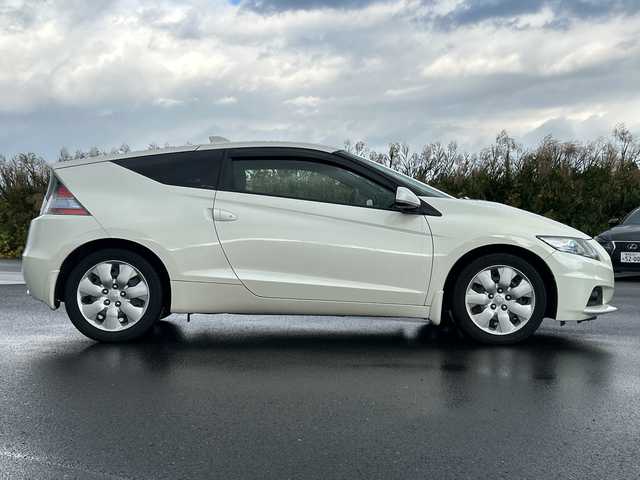 ホンダ ＣＲ－Ｚ β 鹿児島県 2013(平25)年 8.4万km プレミアムホワイトパール ワンオーナー/純正ＳＤナビ/　　CD/DVD/ワンセグ/バックカメラ/クルーズコントロール/HIDヘッドライト/アイドリングストップ/純正フロアマット/横滑り防止装置/盗難防止装置/取扱説明書