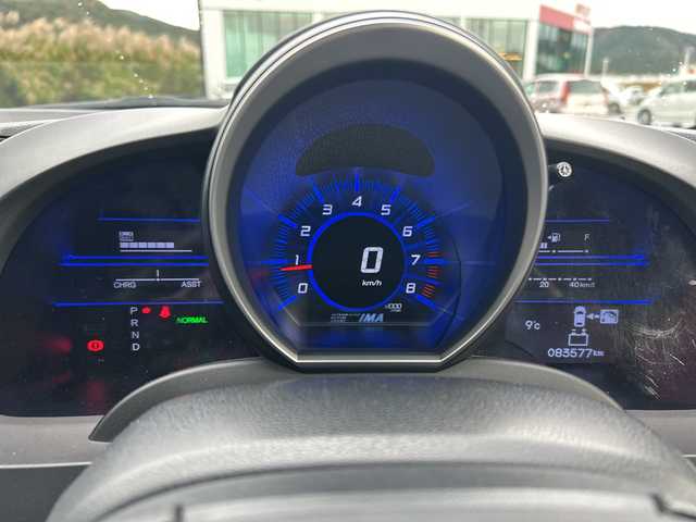 ホンダ ＣＲ－Ｚ β 鹿児島県 2013(平25)年 8.4万km プレミアムホワイトパール ワンオーナー/純正ＳＤナビ/　　CD/DVD/ワンセグ/バックカメラ/クルーズコントロール/HIDヘッドライト/アイドリングストップ/純正フロアマット/横滑り防止装置/盗難防止装置/取扱説明書