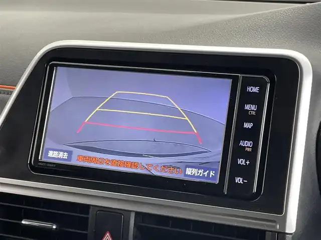 トヨタ シエンタ G クエロ 埼玉県 2019(令1)年 3.1万km ホワイトパールクリスタルシャイン 　純正メモリーナビ/　フルセグTV/　Bluetooth/　CD/DVD/　純正フリップダウンモニター/　純正ドライブレコーダー/　ビルトインETC/　トヨタセーフティセンス/　コーナーセンサー/　LEDヘッドライト/　フォグランプ/　ハーフレザーシート/　純正15インチAW/　スマートキー/　革巻ステアリング/　フロアマット/　ドアバイザー