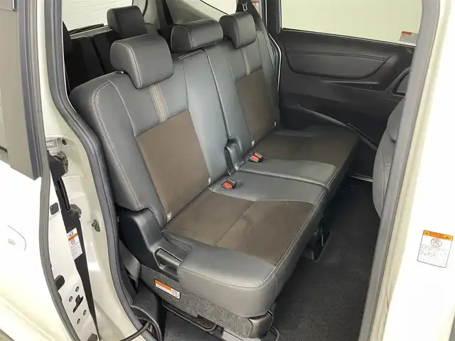 トヨタ シエンタ G クエロ 埼玉県 2019(令1)年 3.1万km ホワイトパールクリスタルシャイン 　純正メモリーナビ/　フルセグTV/　Bluetooth/　CD/DVD/　純正フリップダウンモニター/　純正ドライブレコーダー/　ビルトインETC/　トヨタセーフティセンス/　コーナーセンサー/　LEDヘッドライト/　フォグランプ/　ハーフレザーシート/　純正15インチAW/　スマートキー/　革巻ステアリング/　フロアマット/　ドアバイザー
