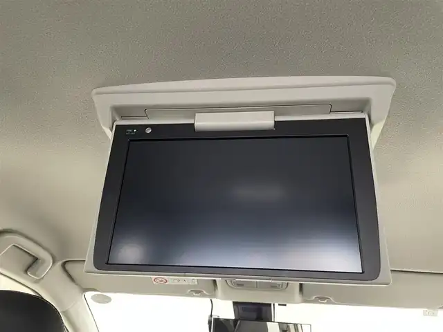 トヨタ シエンタ G クエロ 埼玉県 2019(令1)年 3.1万km ホワイトパールクリスタルシャイン 　純正メモリーナビ/　フルセグTV/　Bluetooth/　CD/DVD/　純正フリップダウンモニター/　純正ドライブレコーダー/　ビルトインETC/　トヨタセーフティセンス/　コーナーセンサー/　LEDヘッドライト/　フォグランプ/　ハーフレザーシート/　純正15インチAW/　スマートキー/　革巻ステアリング/　フロアマット/　ドアバイザー