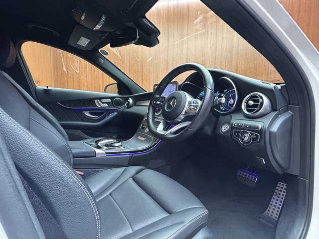 メルセデス・ベンツ Ｃ２２０ｄ ワゴン ローレウスエディション 千葉県 2019(令1)年 4万km 白 ＨＵＤ　/純正ナビ　/バックカメラ　/ＡＣＣ　/ブラックレザーシート　/シートヒーター　/メモリーパワーシート　/ＬＥＤヘッドライト　/オートライト　/ドライブレコーダー　/アイドリングストップ　/ＥＴＣ
