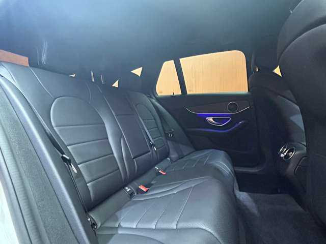メルセデス・ベンツ Ｃ２２０ｄ ワゴン ローレウスエディション 千葉県 2019(令1)年 4万km 白 ＨＵＤ　/純正ナビ　/バックカメラ　/ＡＣＣ　/ブラックレザーシート　/シートヒーター　/メモリーパワーシート　/ＬＥＤヘッドライト　/オートライト　/ドライブレコーダー　/アイドリングストップ　/ＥＴＣ
