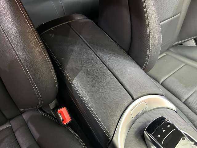 メルセデス・ベンツ Ｃ２２０ｄ ワゴン ローレウスエディション 千葉県 2019(令1)年 4万km 白 ＨＵＤ　/純正ナビ　/バックカメラ　/ＡＣＣ　/ブラックレザーシート　/シートヒーター　/メモリーパワーシート　/ＬＥＤヘッドライト　/オートライト　/ドライブレコーダー　/アイドリングストップ　/ＥＴＣ