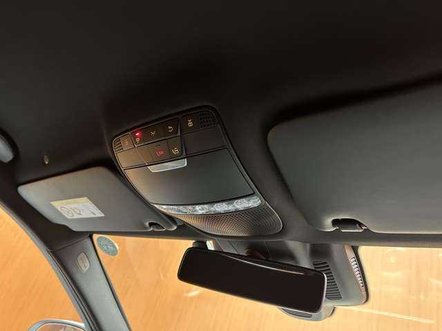メルセデス・ベンツ Ｃ２２０ｄ ワゴン ローレウスエディション 千葉県 2019(令1)年 4万km 白 ＨＵＤ　/純正ナビ　/バックカメラ　/ＡＣＣ　/ブラックレザーシート　/シートヒーター　/メモリーパワーシート　/ＬＥＤヘッドライト　/オートライト　/ドライブレコーダー　/アイドリングストップ　/ＥＴＣ