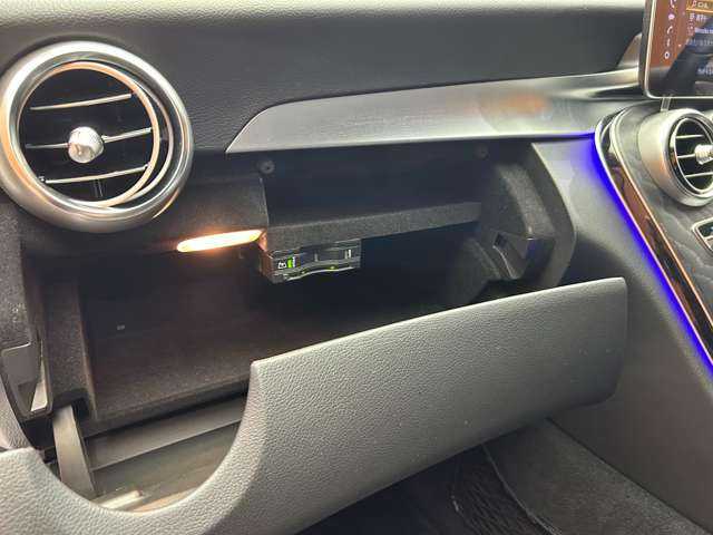 メルセデス・ベンツ Ｃ２２０ｄ ワゴン ローレウスエディション 千葉県 2019(令1)年 4万km 白 ＨＵＤ　/純正ナビ　/バックカメラ　/ＡＣＣ　/ブラックレザーシート　/シートヒーター　/メモリーパワーシート　/ＬＥＤヘッドライト　/オートライト　/ドライブレコーダー　/アイドリングストップ　/ＥＴＣ