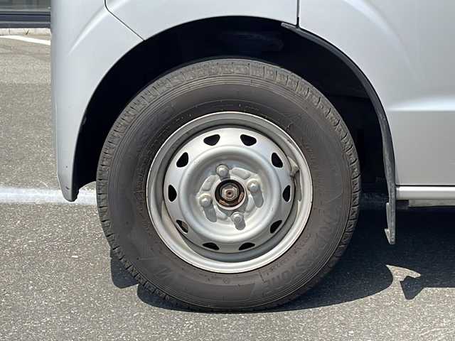 スズキ エブリイ PA リミテッド 青森県 2021(令3)年 6.1万km シルキーシルバーメタリック ・4WD/・キーレス/・純正ラジオ/・オートライト/・横滑り防止/・スペアキー/・保証書・取説あり/・スタッドレス積込み（溝残８ミリ）