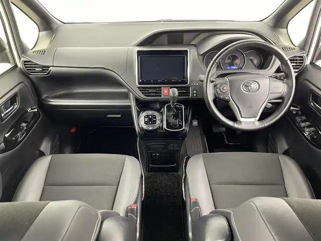 トヨタ ノア Si ダブルバイビーⅡ 埼玉県 2020(令2)年 5.5万km ホワイトパールクリスタルシャイン モデリスタフルエアロ/純正9インチナビ　NSZT-Y68T/(Bluetooth/CD/DVD/AM/FM)/地デジフルセグ/バックカメラ/前後ドライブレコーダー/ETC/クルーズコントロール/オートマチックハイビーム/車線逸脱警報/衝突軽減ブレーキ/クリアランスソナー/先行車発進お知らせ機能/両側パワースライドドア/プッシュスタート/フロントフォグランプ/ウィンカーミラー/ロールサンシェード/純正フロアマット/純正ドアバイザー/純正16インチアルミホイール