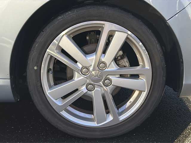 ダイハツ コペン ローブ 茨城県 2015(平27)年 6.1万km リキッドシルバーM ワンオーナー/純正7インチナビ/Bluetooth/フルセグTV/CD/DVD/バックカメラ/LEDヘッドライト/オートライト/ハーフレザー/シートヒーター/横滑り防止装置/盗難防止装置/純正16インチアアルミホイール/純正フロアマット/USBポート/アイドリングストップ/ETC/プッシュスタート/スマートキー/禁煙車