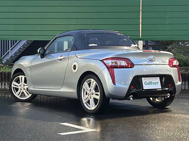 ダイハツ コペン ローブ 茨城県 2015(平27)年 6.1万km リキッドシルバーM ワンオーナー/純正7インチナビ/Bluetooth/フルセグTV/CD/DVD/バックカメラ/LEDヘッドライト/オートライト/ハーフレザー/シートヒーター/横滑り防止装置/盗難防止装置/純正16インチアアルミホイール/純正フロアマット/USBポート/アイドリングストップ/ETC/プッシュスタート/スマートキー/禁煙車