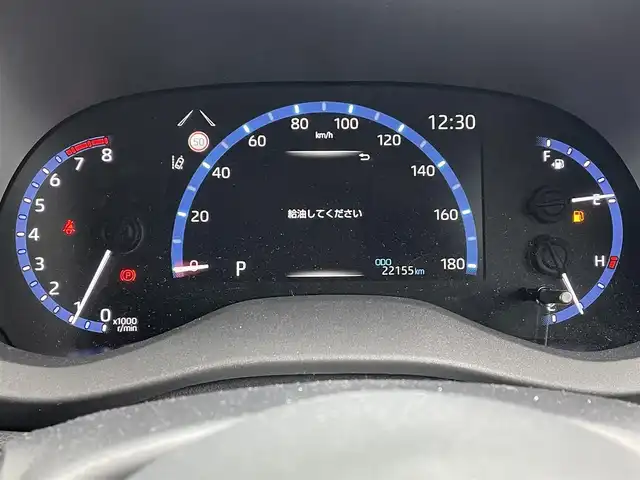 トヨタ ヤリスクロス Z 道央・札幌 2023(令5)年 2.3万km プラチナホワイトパールマイカ ・4WD/・寒冷地仕様/・純正ディスプレイオーディオ/BT&USB&AppleCarPlay(有線のみ)/・衝突軽減ブレーキ/・全方位カメラ/・バックカメラ/・サイドカメラ/・前後社外ドライブレコーダー/・パワーシート(運転席のみ)/・ハーフレザーシート/・ビルトインETC/・クルーズコントロール/・ステアリングヒーター/・ハンズフリー/・ヘルプネットスイッチ(SOSボタン)/・ABS/・横滑り防止装置/・レーンキープアシスト/・盗難防止装置/・オートライト/・オートマチックハイビーム/・ダウンヒルアシストコントロール/・オートリトラミラー/・LEDヘッドライト/・純正AW付夏タイヤ/・スペアキー1本/・エンジンスターター/・保証書/・取扱説明書