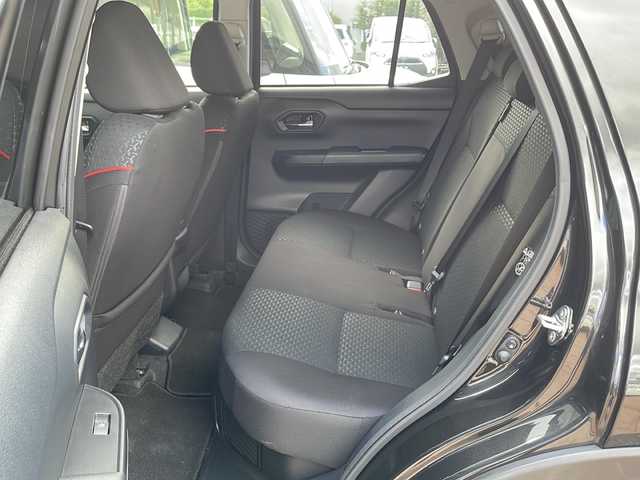 トヨタ ライズ Z 佐賀県 2023(令5)年 3万km ブラックマイカメタリック 社外ナビ(MDV-S810L)/Bluetooth/CD/DVD/USB/フルセグTV/アラウンドビューモニター/トヨタセーフティセンス/・追従機能付きクルーズコントロール/・衝突軽減システム/・レーンキープアシスト/・クリアランスソナー/・前後コーナーセンサー/・ブレーキホールド/LEDオートライト／オートマチックハイビーム/オートエアコン/前席シートヒーター/布系シート/ETC/スペアキー/保証書/取扱説明書/点検記録簿(R5)