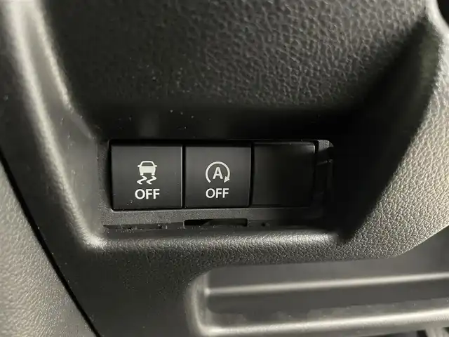 スズキ スペーシア カスタム HYBRID XS 富山県 2025(令7)年 0.8万km ピュアホワイトパール/ブラック2トーン 純正ナビ（AM/FM/BT/USB/フルセグ）/全方位カメラ/ドライブレコーダー/ETC/両側パワースライドドア/ハーフレザーシート/シートヒーター/ハンドルヒーター/衝突被害軽減システム/レーダークルーズコントロール/レーンキープアシスト/コーナーセンサー/横滑り防止装置/ヘッドアップディスプレイ/オートホールド付電子パーキング/純正アルミホイール/純正フロアマット/ハンドルヒーター/革巻きステアリング/ステアリングスイッチ/オートLEDライト/フォグライト/スマートキー