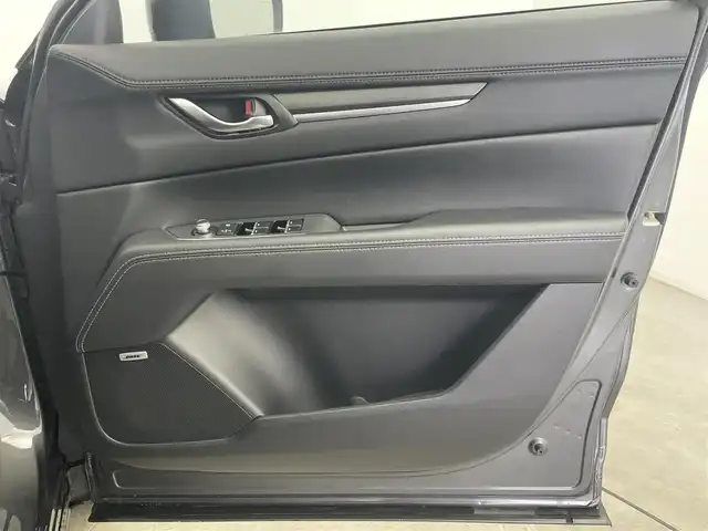マツダ ＣＸ－８ XD スポーツアピアランス 富山県 2023(令5)年 3.7万km マシーングレープレミアムM サンルーフ/BOSEサウンド/純正10.25型ディスプレイオーディオ（AM/FM/BT/USB）/フルセグTV/全方位カメラ/ドライブレコーダー/ETC/レザーシート/D/N席パワーシート/D席メモリシート/全席シートヒーター/D/N席シートベンチレーション/ハンドルヒーター/ヘッドアップディスプレイ/ブラインドスポットモニター/衝突被害軽減システム/レーダークルーズコントロール/レーンキープアシスト/コーナーセンサー/横滑り防止装置/アイドリングストップ/純正アルミホイール/社外フロアマット/オートLEDライト/オートホールド付電子パーキング/革巻きステアリング/ステアリングスイッチ/スマートキー