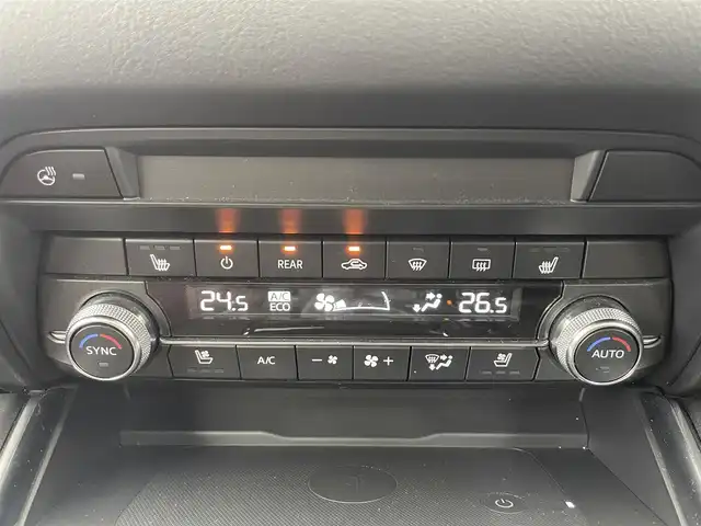 マツダ ＣＸ－８ XD スポーツアピアランス 富山県 2023(令5)年 3.7万km マシーングレープレミアムM サンルーフ/BOSEサウンド/純正10.25型ディスプレイオーディオ（AM/FM/BT/USB）/フルセグTV/全方位カメラ/ドライブレコーダー/ETC/レザーシート/D/N席パワーシート/D席メモリシート/全席シートヒーター/D/N席シートベンチレーション/ハンドルヒーター/ヘッドアップディスプレイ/ブラインドスポットモニター/衝突被害軽減システム/レーダークルーズコントロール/レーンキープアシスト/コーナーセンサー/横滑り防止装置/アイドリングストップ/純正アルミホイール/社外フロアマット/オートLEDライト/オートホールド付電子パーキング/革巻きステアリング/ステアリングスイッチ/スマートキー