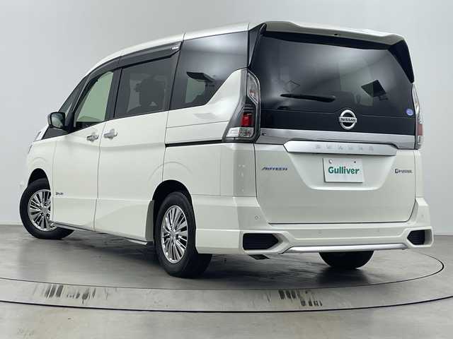 日産 セレナ e-パワー オーテック セーフティPKG 埼玉県 2019(令1)年 4.9万km ブリリアントホワイトパール 純正9インチナビ　MM518D-L/全方位カメラ/前後ドライブレコーダー/ETC/プロパイロット/自動駐車システム/車線逸脱警報/衝突軽減ブレーキ/標識認識機能/電子パーキングシステム/オートブレーキホールド/運転席・助手席シートヒーター/ステアリングヒーター/デジタルインナーミラー/プッシュスタート/ステアリングリモコン/両側パワースライドドア/純正フロアマット/純正ドアバイザー/純正15インチアルミホイール
