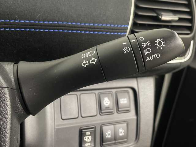 日産 セレナ e-パワー オーテック セーフティPKG 埼玉県 2019(令1)年 4.9万km ブリリアントホワイトパール 純正9インチナビ　MM518D-L/全方位カメラ/前後ドライブレコーダー/ETC/プロパイロット/自動駐車システム/車線逸脱警報/衝突軽減ブレーキ/標識認識機能/電子パーキングシステム/オートブレーキホールド/運転席・助手席シートヒーター/ステアリングヒーター/デジタルインナーミラー/プッシュスタート/ステアリングリモコン/両側パワースライドドア/純正フロアマット/純正ドアバイザー/純正15インチアルミホイール