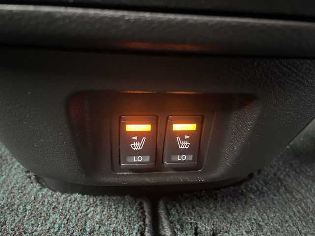 日産 セレナ e-パワー オーテック セーフティPKG 埼玉県 2019(令1)年 4.9万km ブリリアントホワイトパール 純正9インチナビ　MM518D-L/全方位カメラ/前後ドライブレコーダー/ETC/プロパイロット/自動駐車システム/車線逸脱警報/衝突軽減ブレーキ/標識認識機能/電子パーキングシステム/オートブレーキホールド/運転席・助手席シートヒーター/ステアリングヒーター/デジタルインナーミラー/プッシュスタート/ステアリングリモコン/両側パワースライドドア/純正フロアマット/純正ドアバイザー/純正15インチアルミホイール