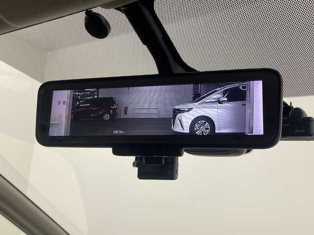 日産 セレナ e-パワー オーテック セーフティPKG 埼玉県 2019(令1)年 4.9万km ブリリアントホワイトパール 純正9インチナビ　MM518D-L/全方位カメラ/前後ドライブレコーダー/ETC/プロパイロット/自動駐車システム/車線逸脱警報/衝突軽減ブレーキ/標識認識機能/電子パーキングシステム/オートブレーキホールド/運転席・助手席シートヒーター/ステアリングヒーター/デジタルインナーミラー/プッシュスタート/ステアリングリモコン/両側パワースライドドア/純正フロアマット/純正ドアバイザー/純正15インチアルミホイール