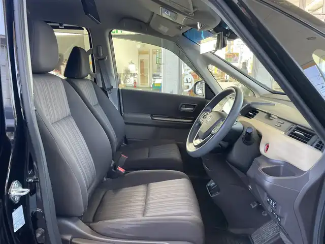 ホンダ フリード ハイブリット G ホンダセンシング 宮城県 2018(平30)年 4.5万km プレミアムスパークルブラックパール ４ＷＤ　/両側パワースライドドア　/3列シート６人乗り　/ワンオーナー（保証書・取扱説明書）/フィリップダウンモニター　ALPINE/社外ナビ/　CD/DVD　フルセグテレビ　Bluetooth　FM/AM/前後ドラレコ　/ＥＴＣ　/ホンダセンシング　/　コーナーセンサー　追突軽減システム　レーンアシスト　/　横滑り防止/プッシュスタート/スペアキー　　エンジンスタータ/シートヒーター/ウォークスルー/社外フロアマット/オートライト/純正スチールホイールサマータイヤ積載