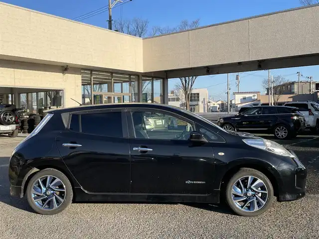 日産 リーフ S エアロスタイル 宮城県 2016(平28)年 6.2万km スーパーブラック /ワンオーナー//純正エアロ(F/S/R)//社外メモリナビ//CD/DVD/SD/BT/USB/フルセグテレビ//バックカメラ//全席シートヒーター//ステアリングヒーター//ETC//シートカバー装着//HID//充電ケーブル有り//スマートキーx2