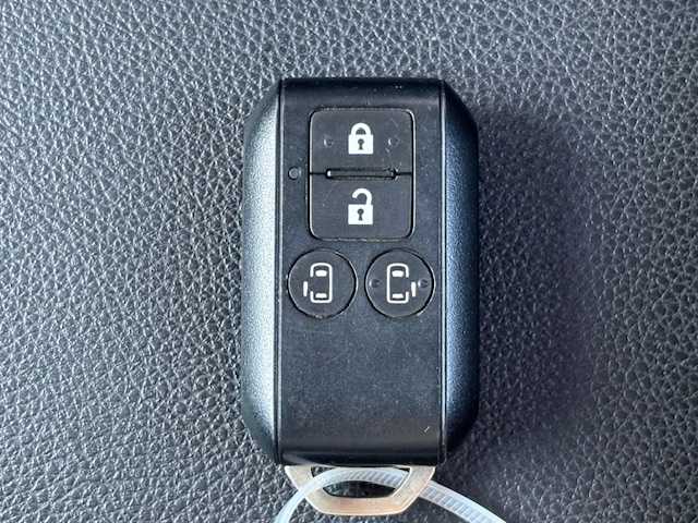 スズキ スペーシア カスタム HYBRID XS ターボ 宮城県 2018(平30)年 8.2万km フェニックスレッドパール/ブルーイッシュブラックパール ワンオーナー/社外SDナビ(CN-RE04WD)/AM/FM、CD/DVD、iPod、USB、BT/フルセグテレビ/アイドリングストップ/クルーズコントロール/ドアバイザー/プッシュスタート/両側パワースライドドア/ETC/ドライブレコーダー/ターボエンジン/衝突軽減ブレーキ/バックカメラ/オートライト/スマートキー