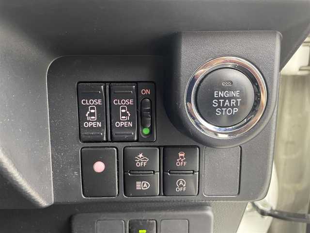トヨタ ルーミー カスタムG－T 埼玉県 2019(令1)年 5.5万km パールホワイトⅢ 純正9インチナビ　NSZT-Y68T/(Bluetooth/USB/HDMI/CD/DVD/AM/FM)/地デジフルセグ/バックカメラ/フルエアロ/前後ドライブレコーダー/ETC/クルーズコントロール/オートマチックハイビーム/衝突軽減ブレーキ/クリアランスソナー/ドライブモードセレクト/両側パワースライドドア/プッシュスタート/ステアリングリモコン/ロールサンシェード/ウィンカーミラー/電動格納ミラー/サイドアンダーミラー/フロントフォグランプ/純正フロアマット/純正ドアバイザー/純正15インチアルミホイール