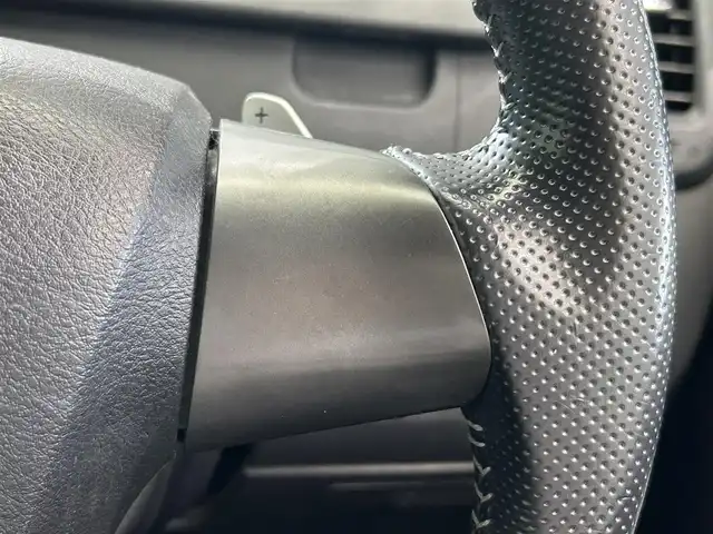 トヨタ ヴォクシー ZS 煌Z 鹿児島県 2013(平25)年 11.7万km ホワイトパールクリスタルシャイン アルパインナビ/(フルセグ/Bluetooth/DVD/CD)/前後ドライブレコーダー/後席モニター/バックカメラ/ＥＴＣ/両側パワースライドドア/純正アルミホイール/純正フロアマット/フロントフォグランプ/ドアバイザー/スマートキー/プッシュスタート