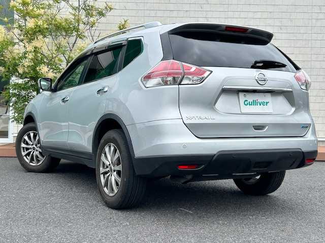 日産 エクストレイル 20X エマージェンシーブレーキ 茨城県 2015(平27)年 11.1万km シルバー 純正ＳＤナビ　/-BT/AM/FM/CD/フルセグTV/ＥＴＣ　/バックカメラ　/D席N席シートヒーター　/コーナーセンサー前後　/ＬＥＤヘッドライト　/オートライト　/純正アルミホイール　/ダウンヒルアシストコントロール　/ルーフレール　/アイドリングストップ/純正フロアマット/パワーステアリング/禁煙車