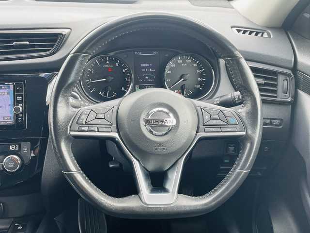 日産 エクストレイル 20Xi 熊本県 2019(平31)年 4.9万km ブリリアントホワイトパール ワンオーナー車/保証書・取説有り/純正SDナビＤＴＶ（MM318D-W）/・CD/DVD/フルセグ/BT/USB/MS/ipod/アラウンドビューカメラ/デジタルインナーミラー/カプロンシート/・シートヒーター/ETC/LEDヘッドライト/パワーバックドア/AUTOHOLD/プロパイロット/・車間距離維持支援/・車線中央維持支援/・ナビリンク機能/・プロパイロットパーキング/エマージェンシーブレーキ/ルーフレール/ウィンカードアミラー/マット/インテリキー/スペアキー×1本